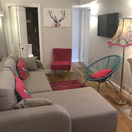 2 Bed, Ground Floor Bijou Georgian City Apartment Bath Exterior photo