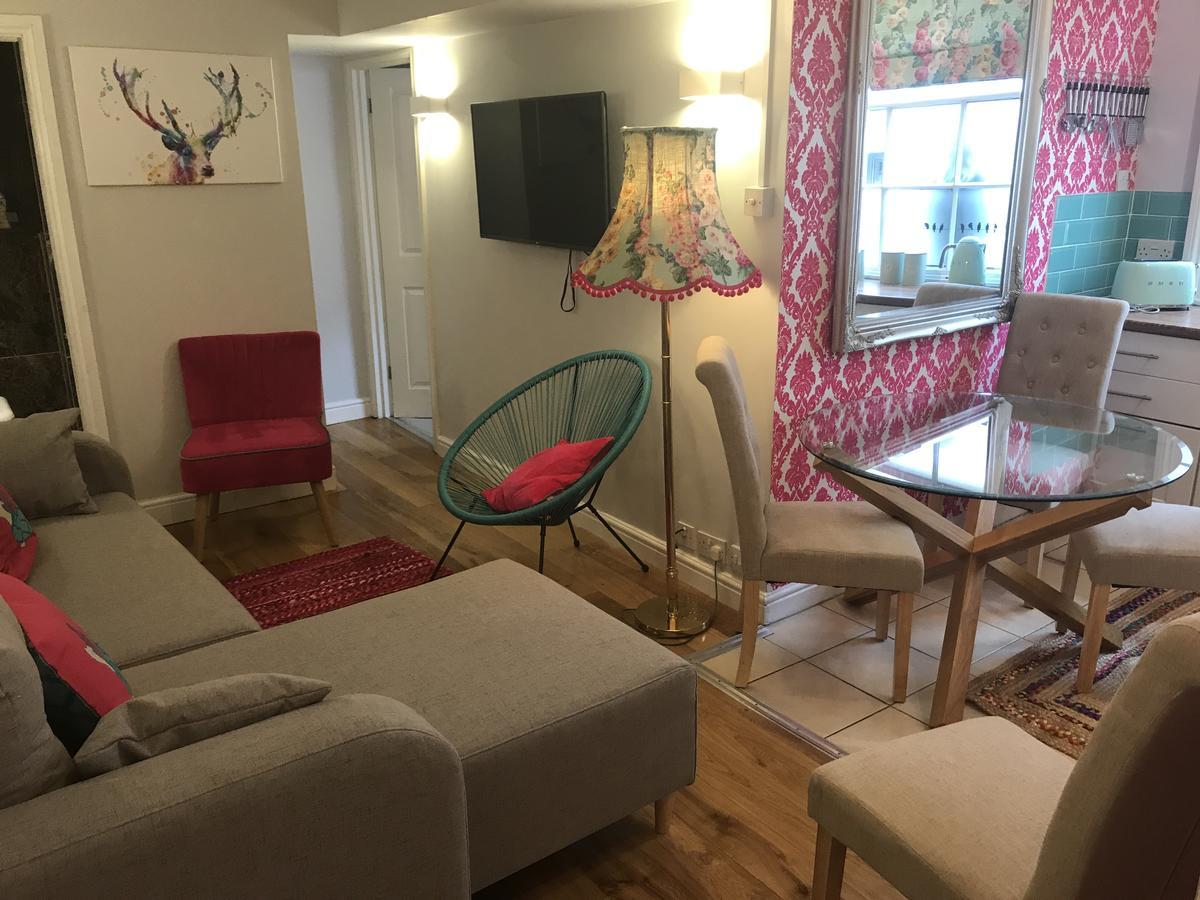 2 Bed, Ground Floor Bijou Georgian City Apartment Bath Exterior photo